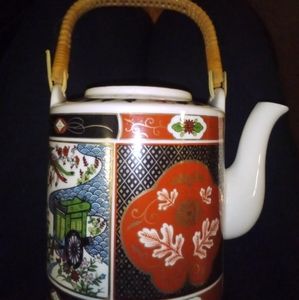 Imari teapot